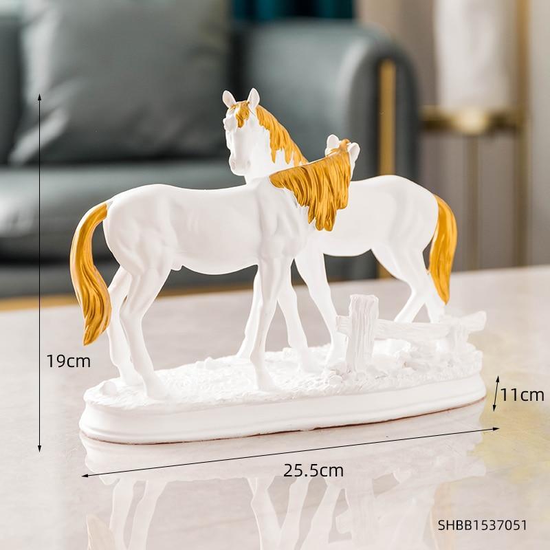 Estatueta Artesanal de Cavalo Vintage em Resina - Inovallar