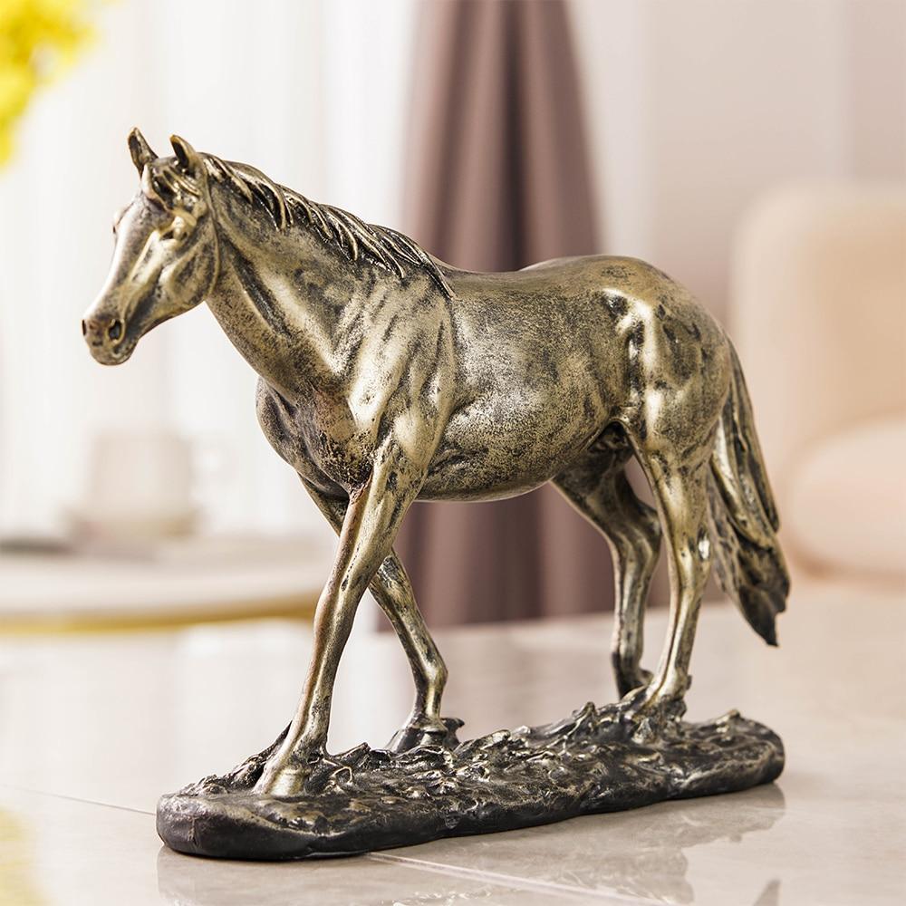 Estatueta Artesanal de Cavalo Vintage em Resina - Inovallar