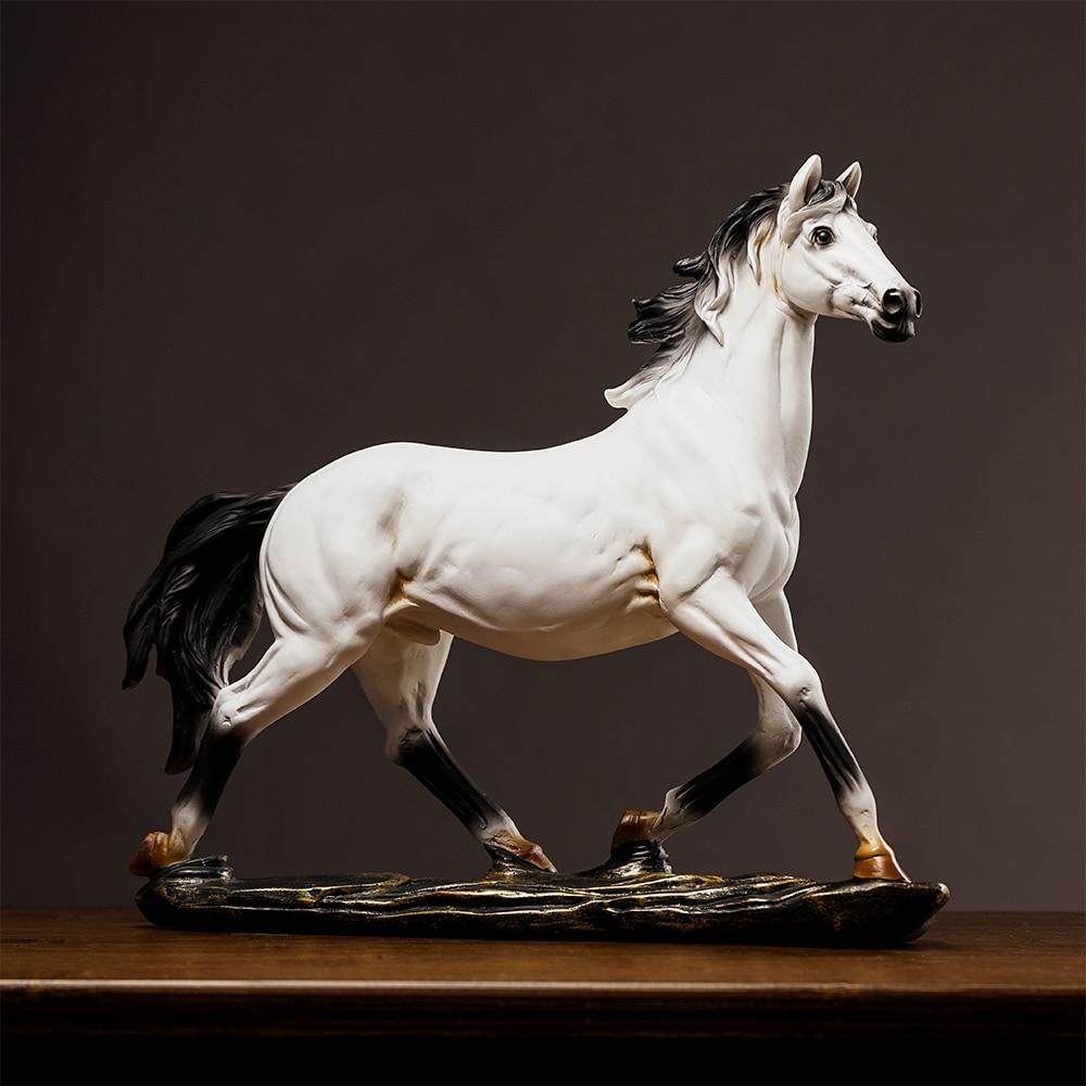 Estatueta Artesanal de Cavalo Vintage em Resina - Inovallar